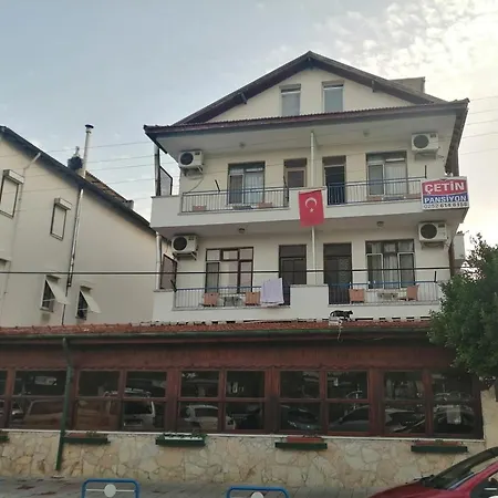 Cetin Auberge de jeunesse *