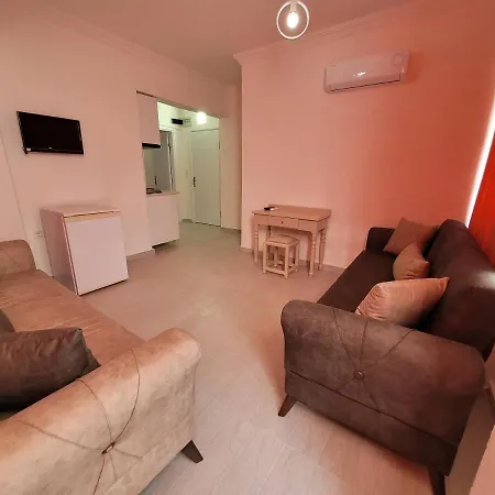 ホステル Cetin フェティエ