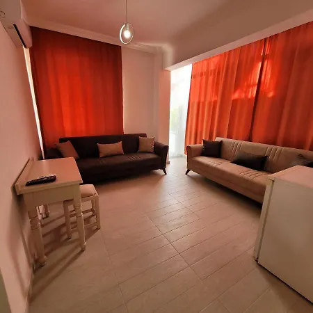 Cetin Hostal *