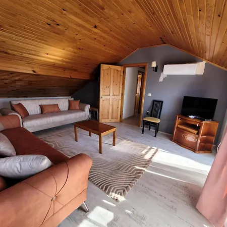 Cetin Hostal