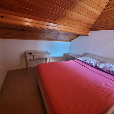 بيت شباب Cetin فتحية