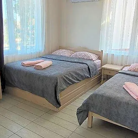 Cetin Hostel *