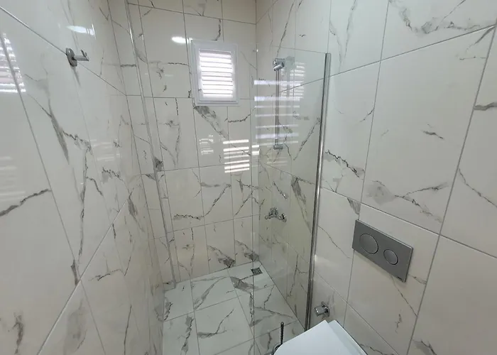 Cetin Хостел *